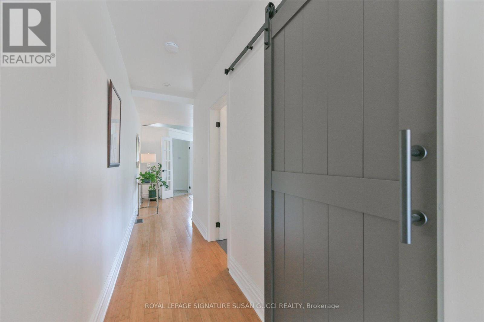 2 Sutherland Avenue, Toronto, Ontario  M4C 1R9 - Photo 8 - E13711536