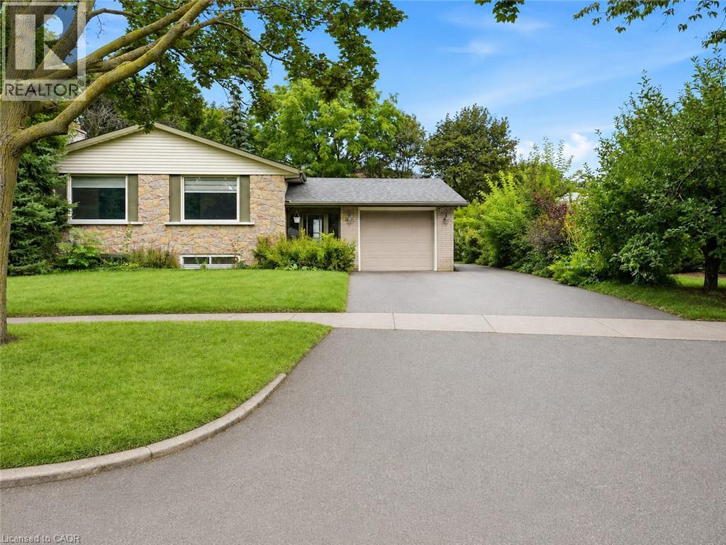 58 TUPPER Crescent, Kitchener, Ontario