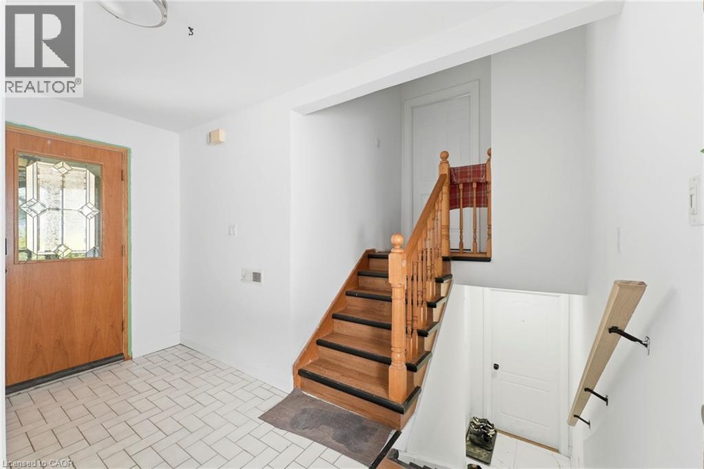 58 Tupper Crescent, Kitchener, Ontario  N2B 2X9 - Photo 4 - 40857805