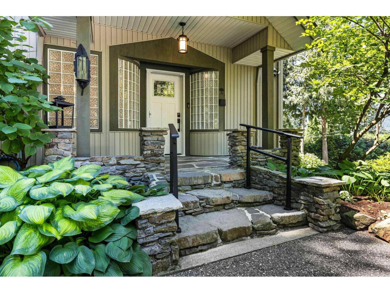 6970 Rockwell Drive, Harrison Lake, Harrison Hot Springs, British Columbia  V0M 1K0 - Photo 10 - R3139205