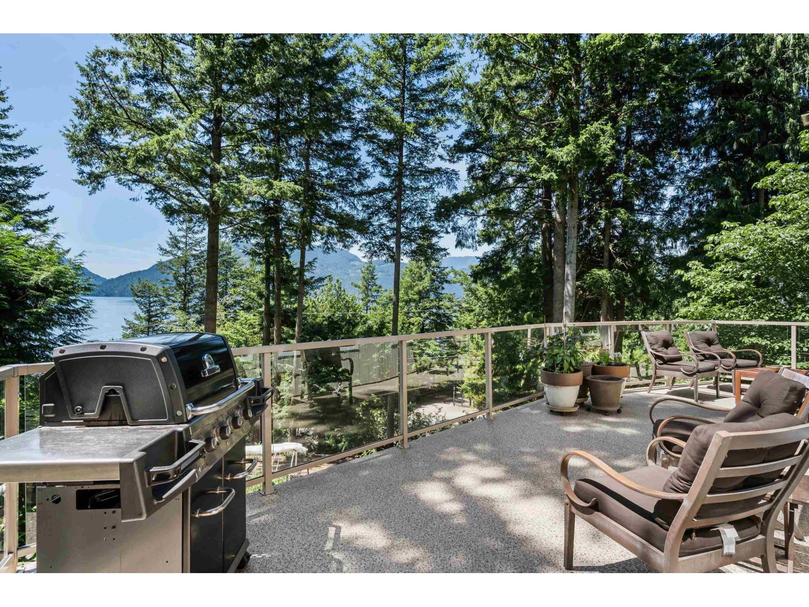 6970 Rockwell Drive, Harrison Lake, Harrison Hot Springs, British Columbia  V0M 1K0 - Photo 20 - R3139205