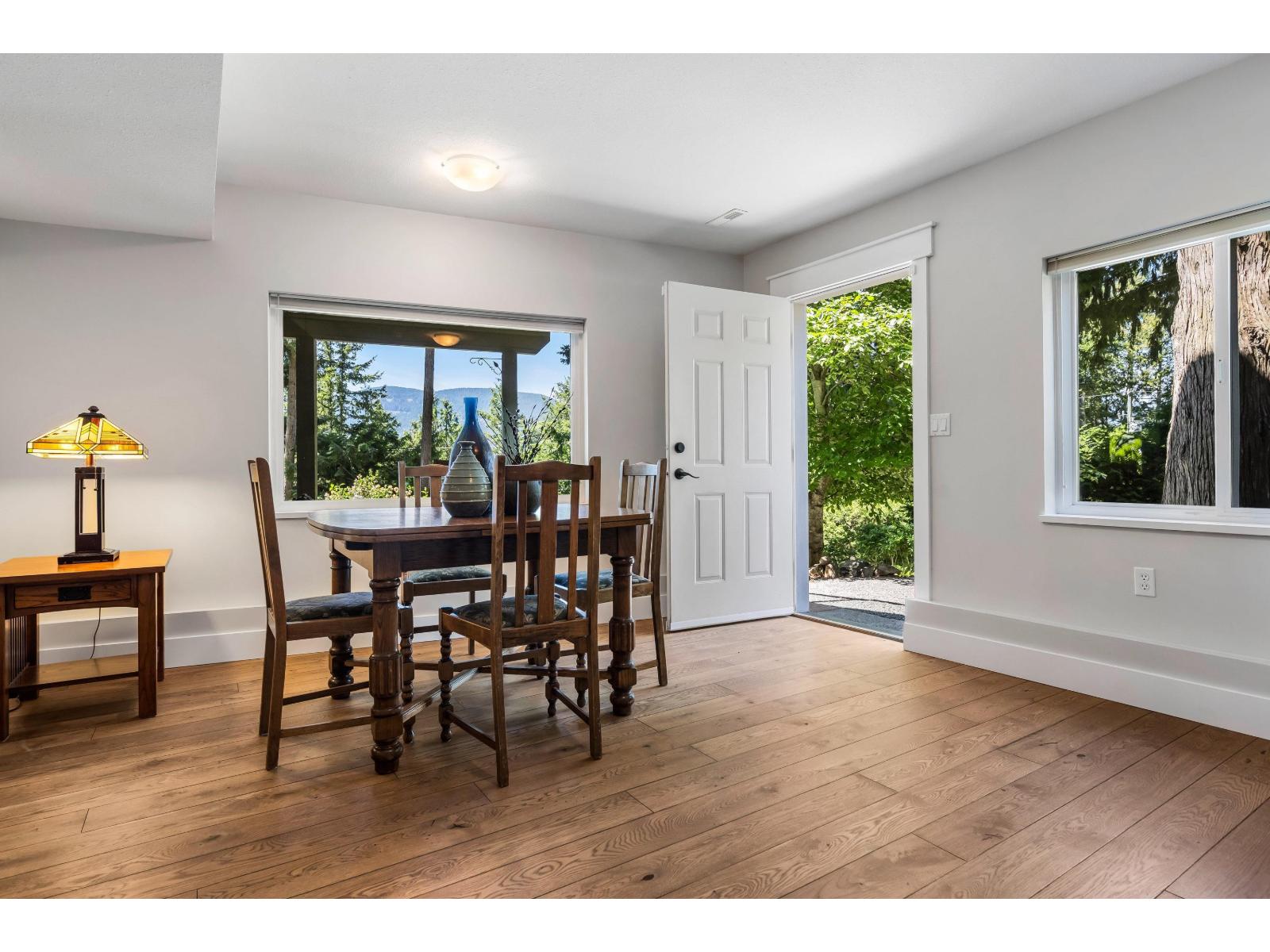 6970 Rockwell Drive, Harrison Lake, Harrison Hot Springs, British Columbia  V0M 1K0 - Photo 30 - R3139205
