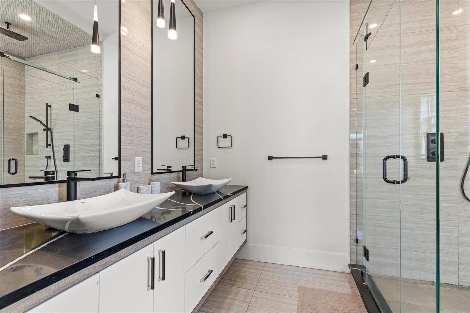 9710 Hemlock Street, Chilliwack Proper East, Chilliwack, British Columbia  V2P 5J6 - Photo 24 - R3157251
