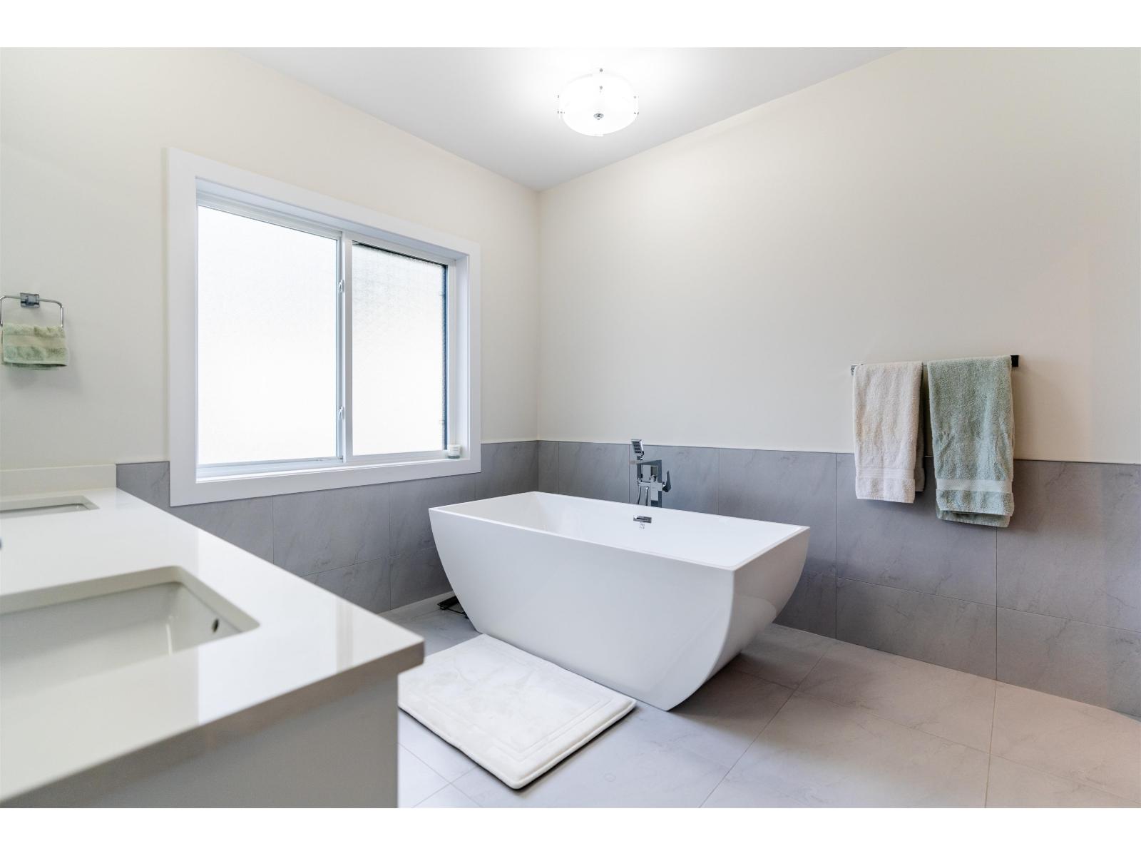 9732 182 Street, Surrey, British Columbia  V4N 5A9 - Photo 18 - R3156009