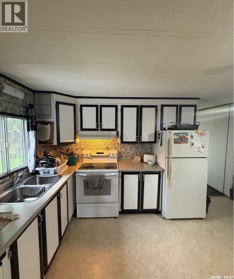 251 30th Street W, Battleford, Saskatchewan  S0M 0E0 - Photo 3 - SK046620