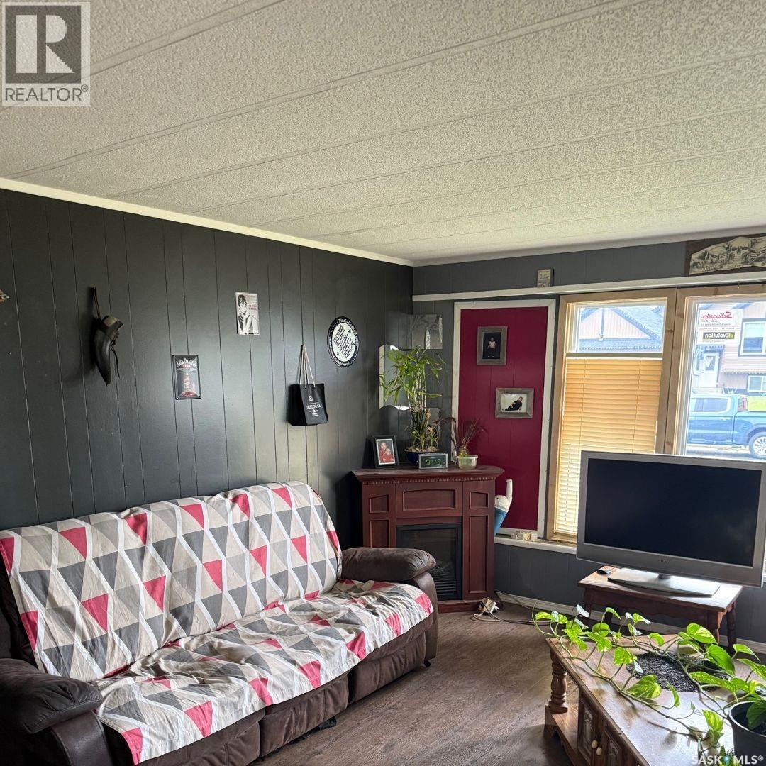 251 30th Street W, Battleford, Saskatchewan  S0M 0E0 - Photo 8 - SK046620