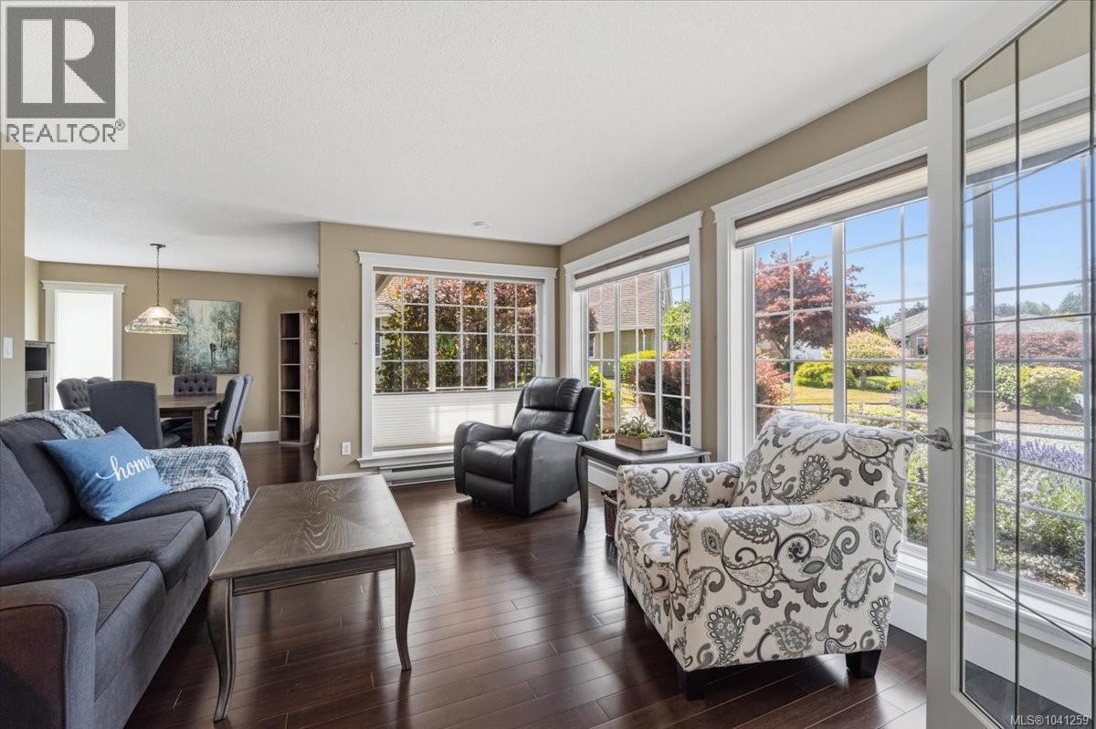 769 Anson Pl, Qualicum Beach, British Columbia  V9K 2J4 - Photo 8 - 1041259