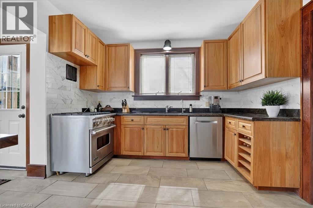 859 Queen's Boulevard, Kitchener, Ontario N2M 1A6 - Photo 12 - 40829291