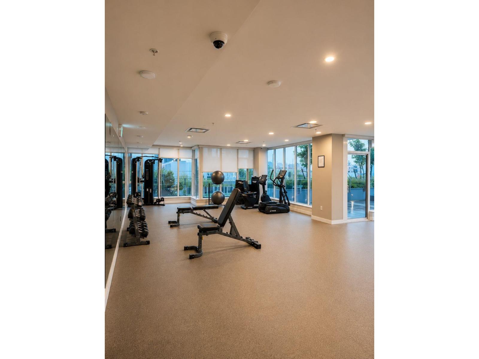 906 9675 King George Boulevard, Surrey, British Columbia  V3T 0T7 - Photo 8 - R3144375