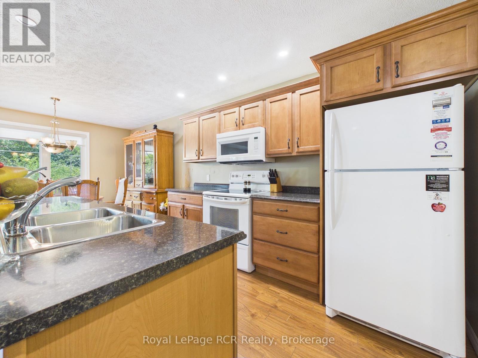 51 Alfred Street, North Huron, Ontario  N0G 2W0 - Photo 9 - X13711934