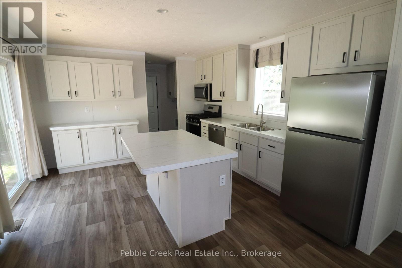7 Sutton Drive, Ashfield-Colborne-Wawanosh (Colborne), Ontario  N7A 3Y3 - Photo 5 - X13711968