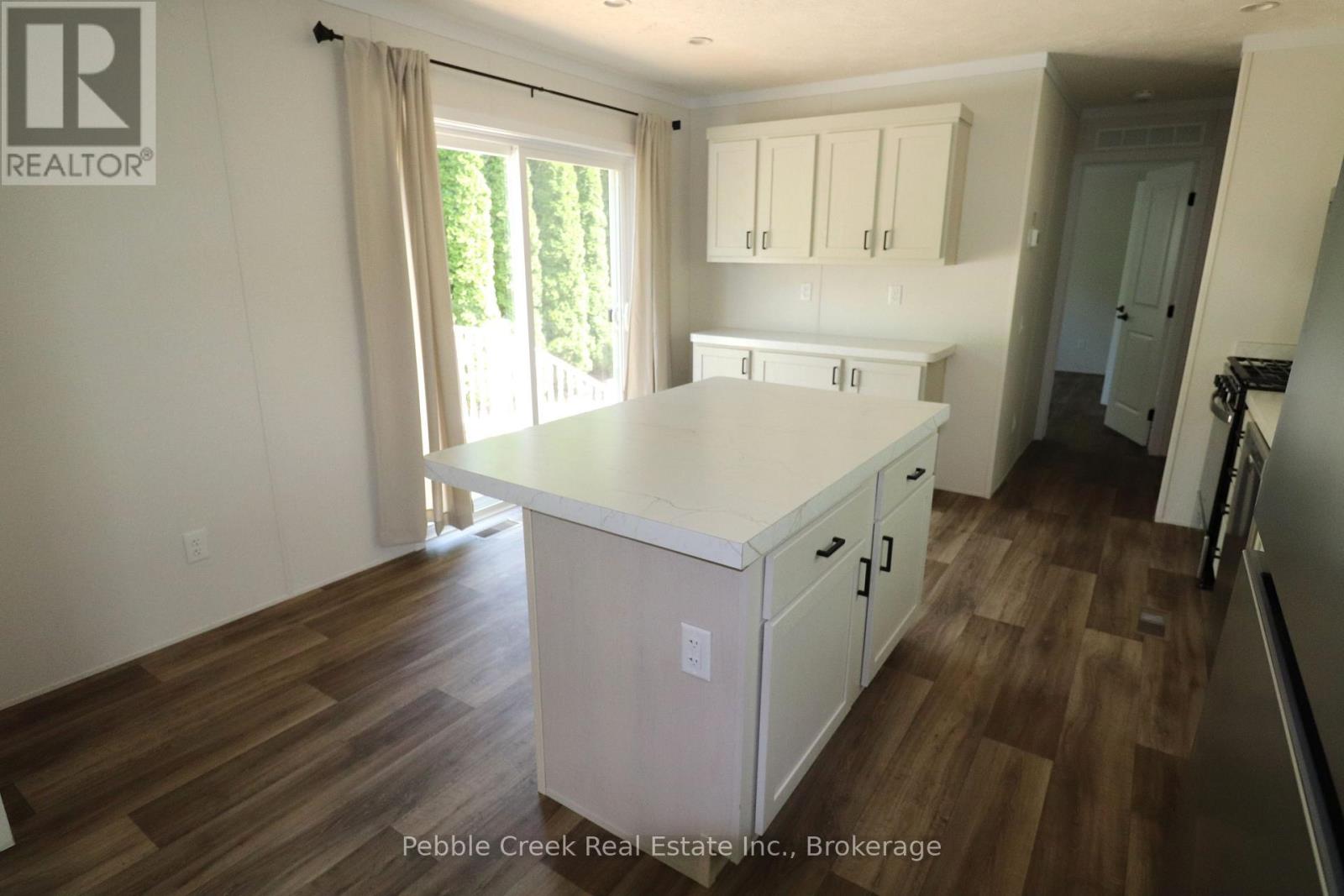 7 Sutton Drive, Ashfield-Colborne-Wawanosh (Colborne), Ontario  N7A 3Y3 - Photo 8 - X13711968