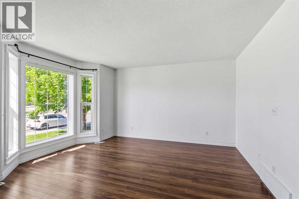130 St. Laurent Way, Fort Mcmurray, Alberta  T9K 2K2 - Photo 7 - A2327695