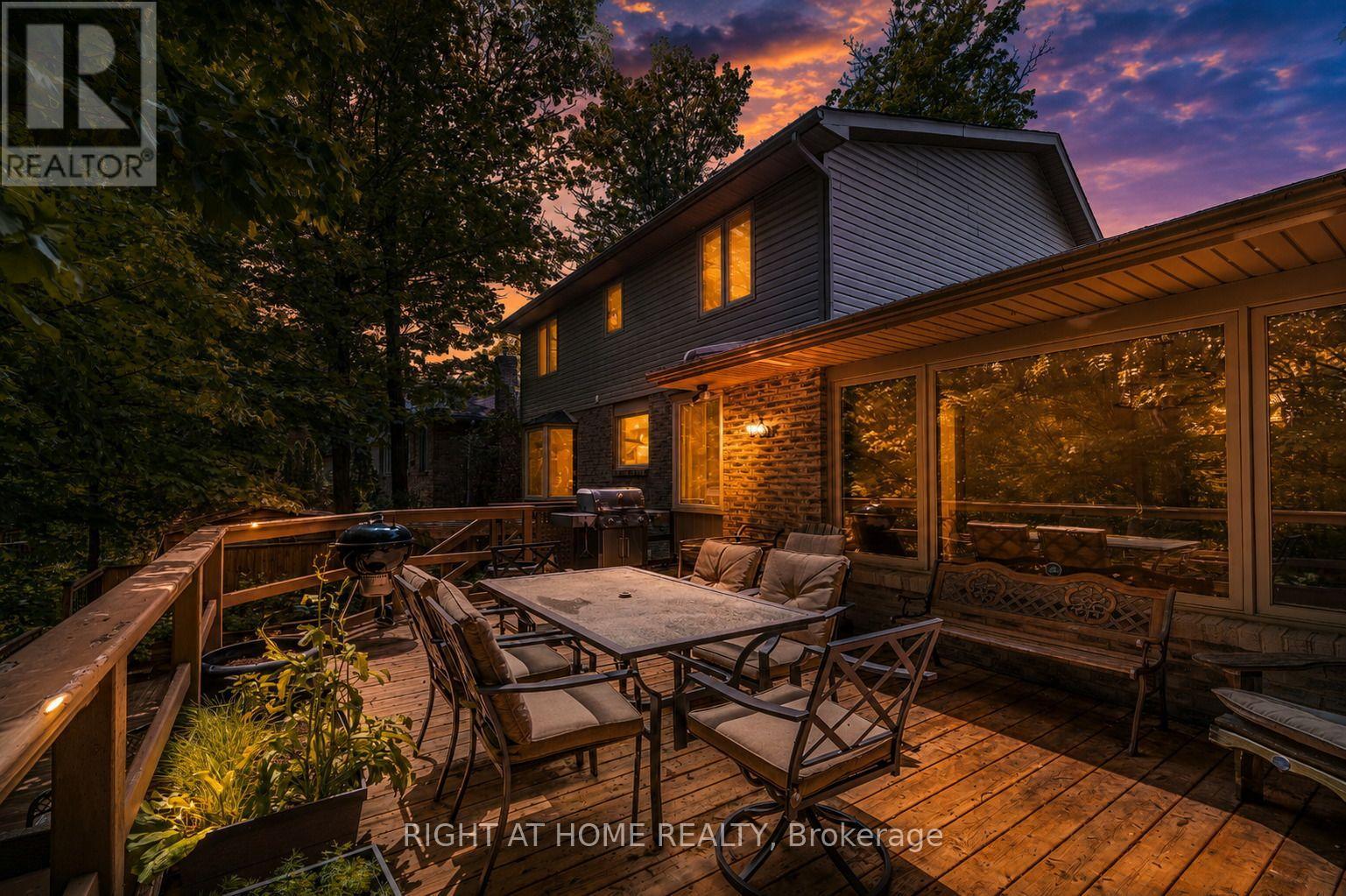 1941 Four Seasons Drive, Burlington, Ontario  L7P 2Y3 - Photo 50 - W13711524