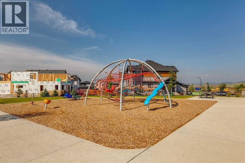 11 Heritage Point, Cochrane, Alberta  T4C 0L3 - Photo 30 - A2321222