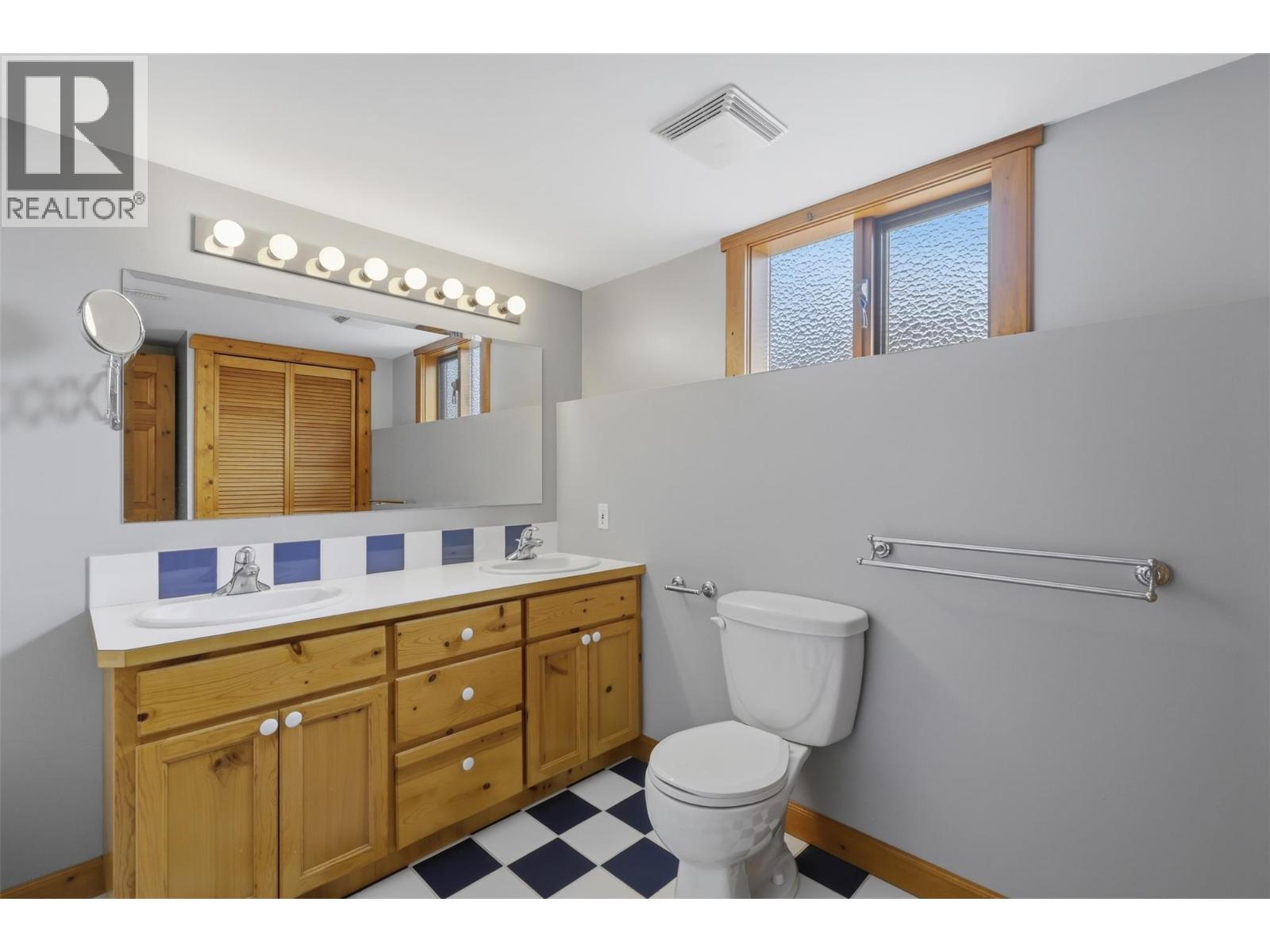 1345 Heustis Drive, Kamloops, British Columbia  V0K 1A0 - Photo 50 - 10392037