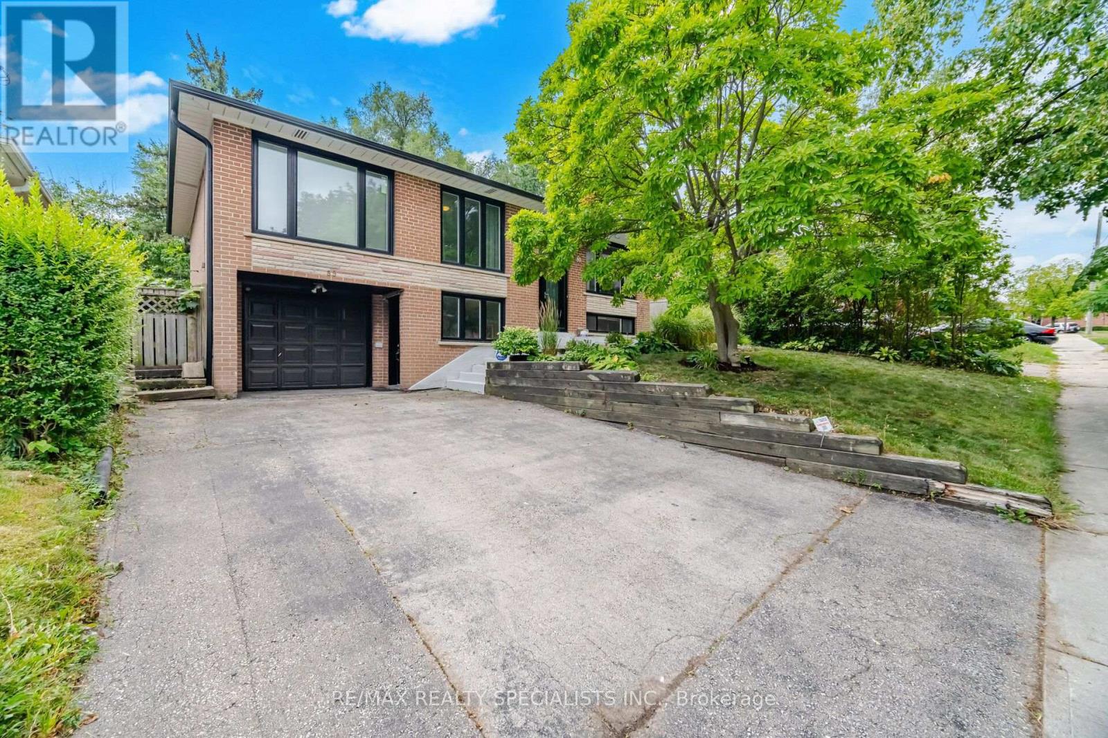 89 Alhart Drive, Toronto, Ontario  M9V 2N6 - Photo 1 - W13711926
