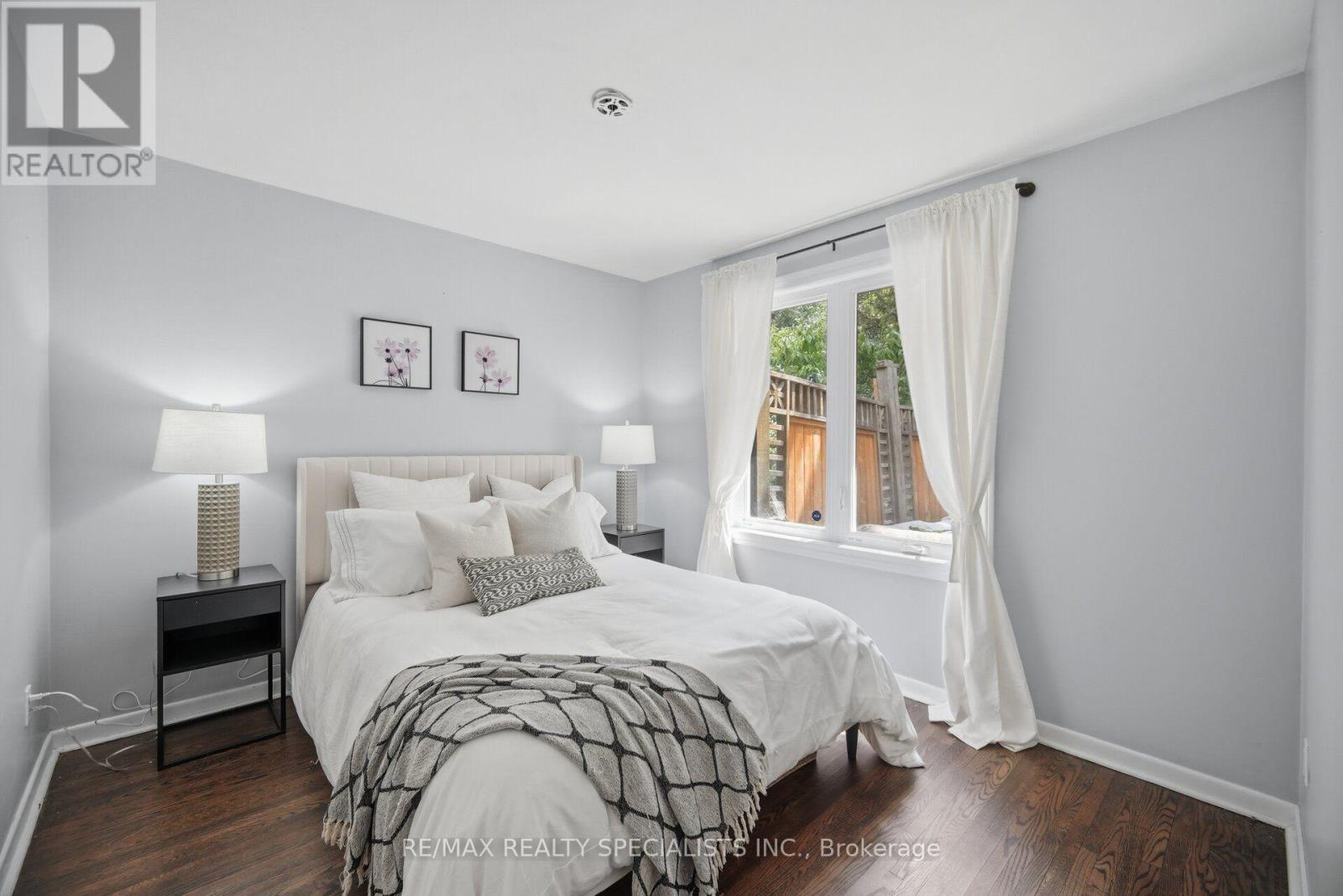 89 Alhart Drive, Toronto, Ontario  M9V 2N6 - Photo 11 - W13711926