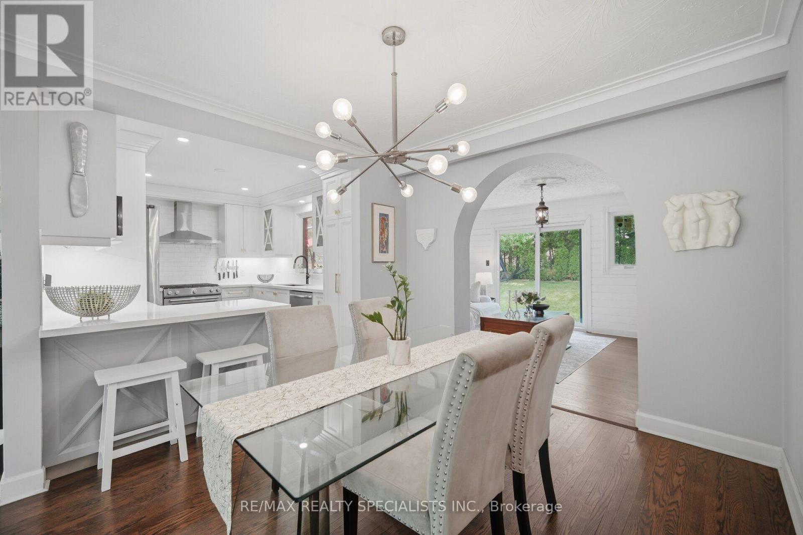 89 Alhart Drive, Toronto, Ontario  M9V 2N6 - Photo 2 - W13711926