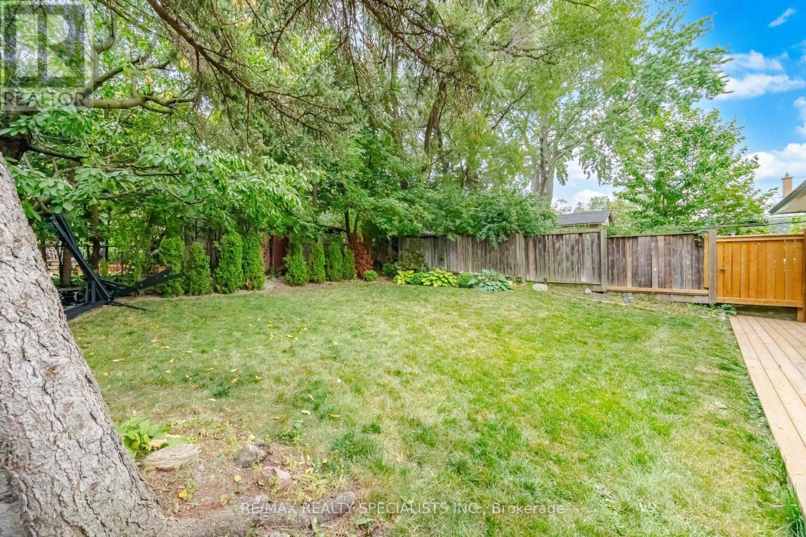 89 Alhart Drive, Toronto, Ontario  M9V 2N6 - Photo 20 - W13711926