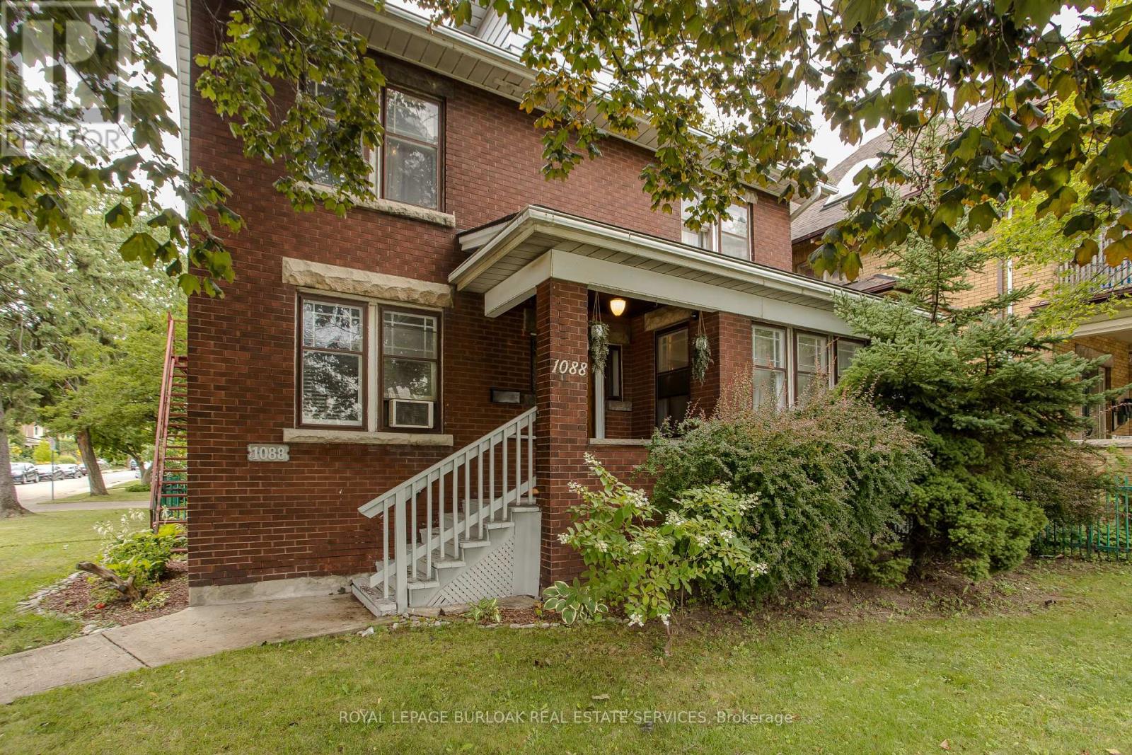 1088 King Street E, Hamilton, Ontario  L8M 1E3 - Photo 2 - X13711860