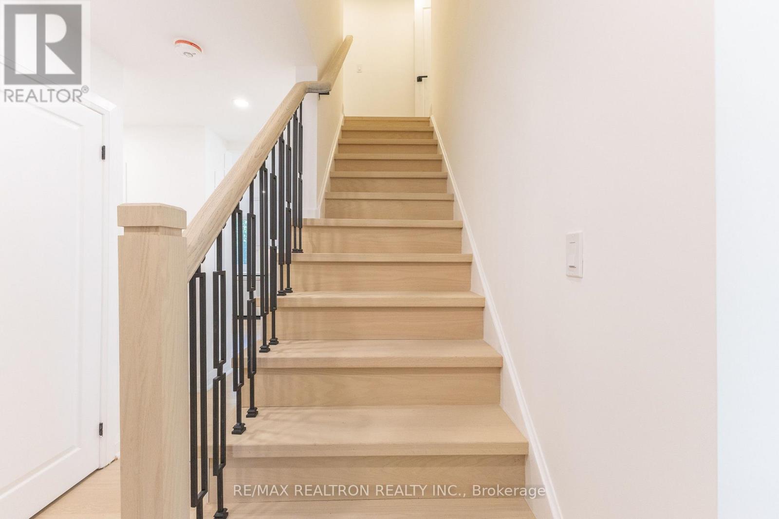 30 Morton Avenue, East Gwillimbury, Ontario  L0G 1V0 - Photo 33 - N13624232