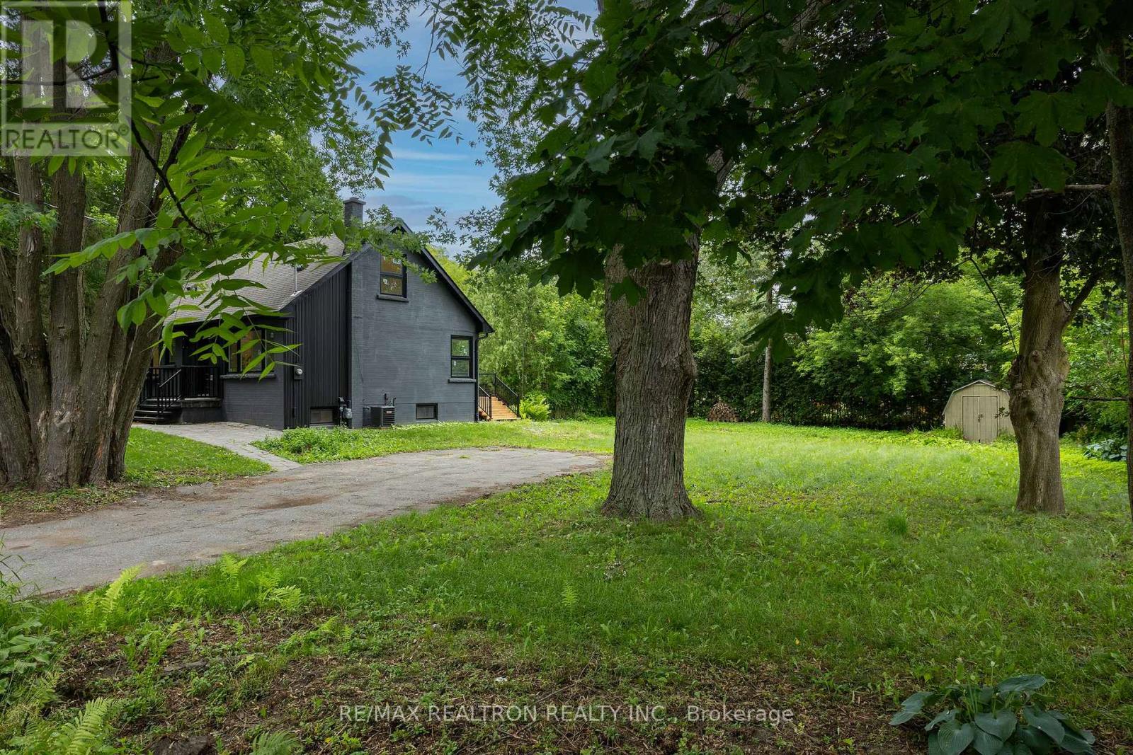 30 Morton Avenue, East Gwillimbury, Ontario  L0G 1V0 - Photo 46 - N13624232
