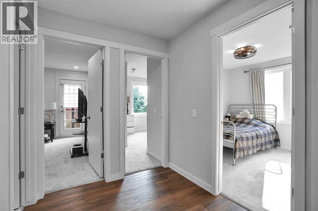 36 Coach Manor Rise SW, Calgary, Alberta  T3H 1C4 - Photo 16 - A2336519