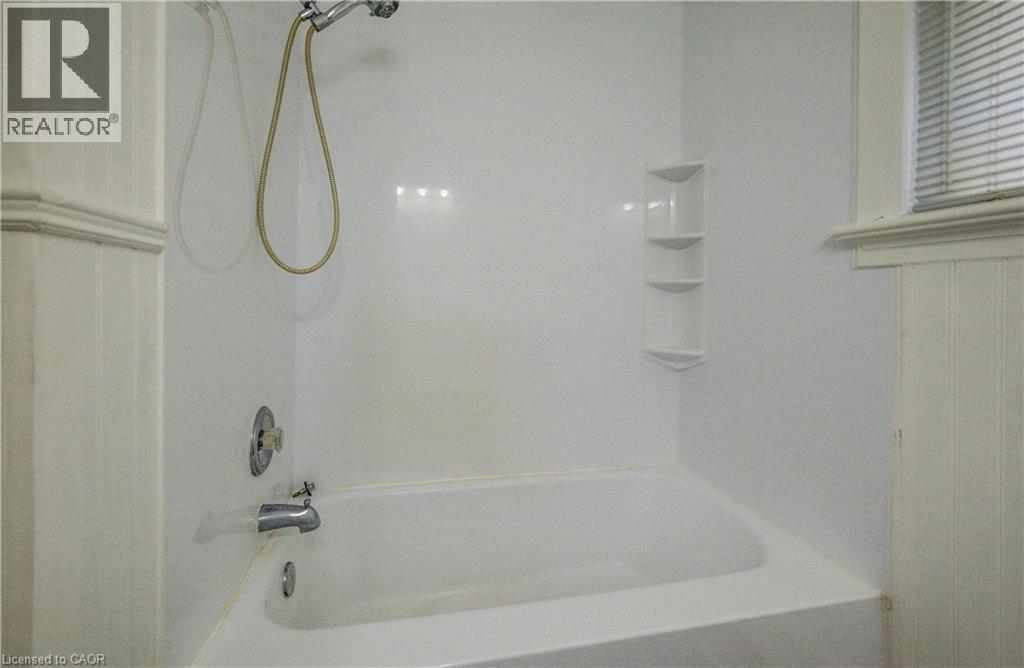 698 King Street W, Kitchener, Ontario  N2G 1E2 - Photo 15 - 40858166