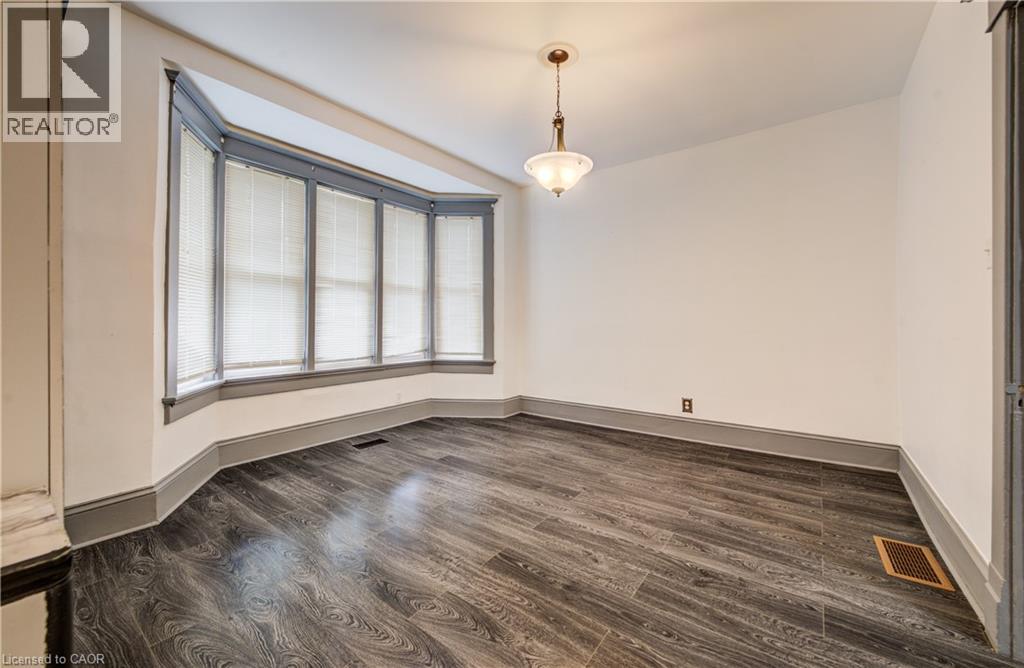 698 King Street W, Kitchener, Ontario  N2G 1E2 - Photo 10 - 40858166