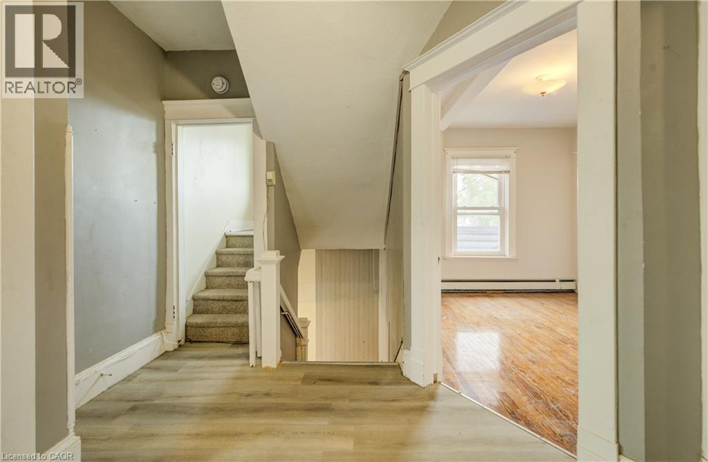 698 King Street W, Kitchener, Ontario  N2G 1E2 - Photo 18 - 40858166