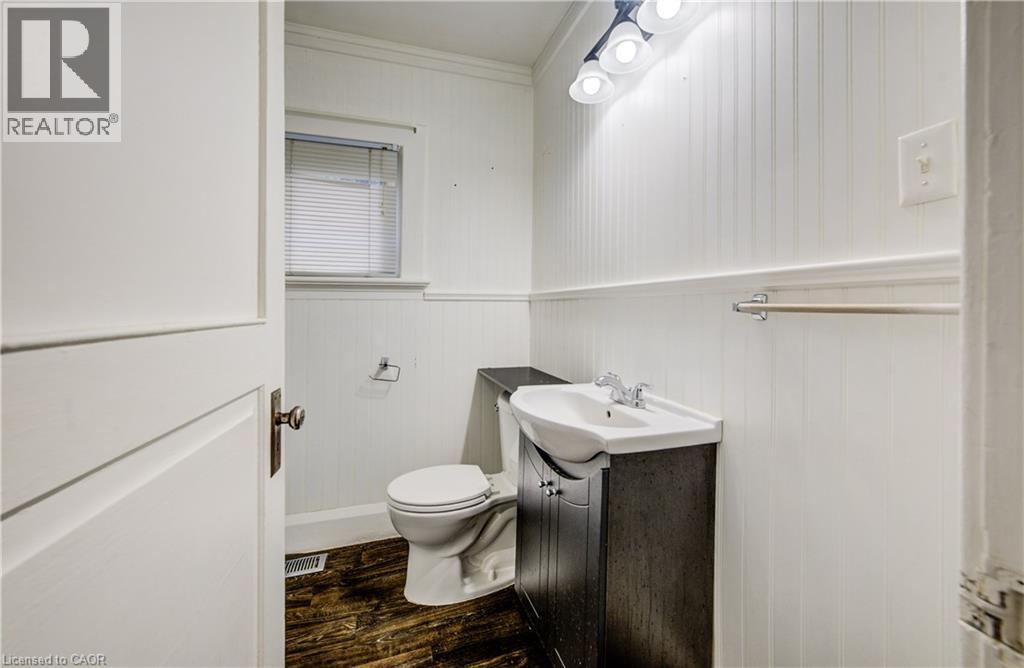 698 King Street W, Kitchener, Ontario  N2G 1E2 - Photo 14 - 40858166