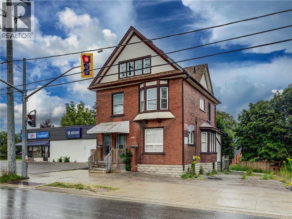 698 King Street W, Kitchener, Ontario  N2G 1E2 - Photo 3 - 40858166