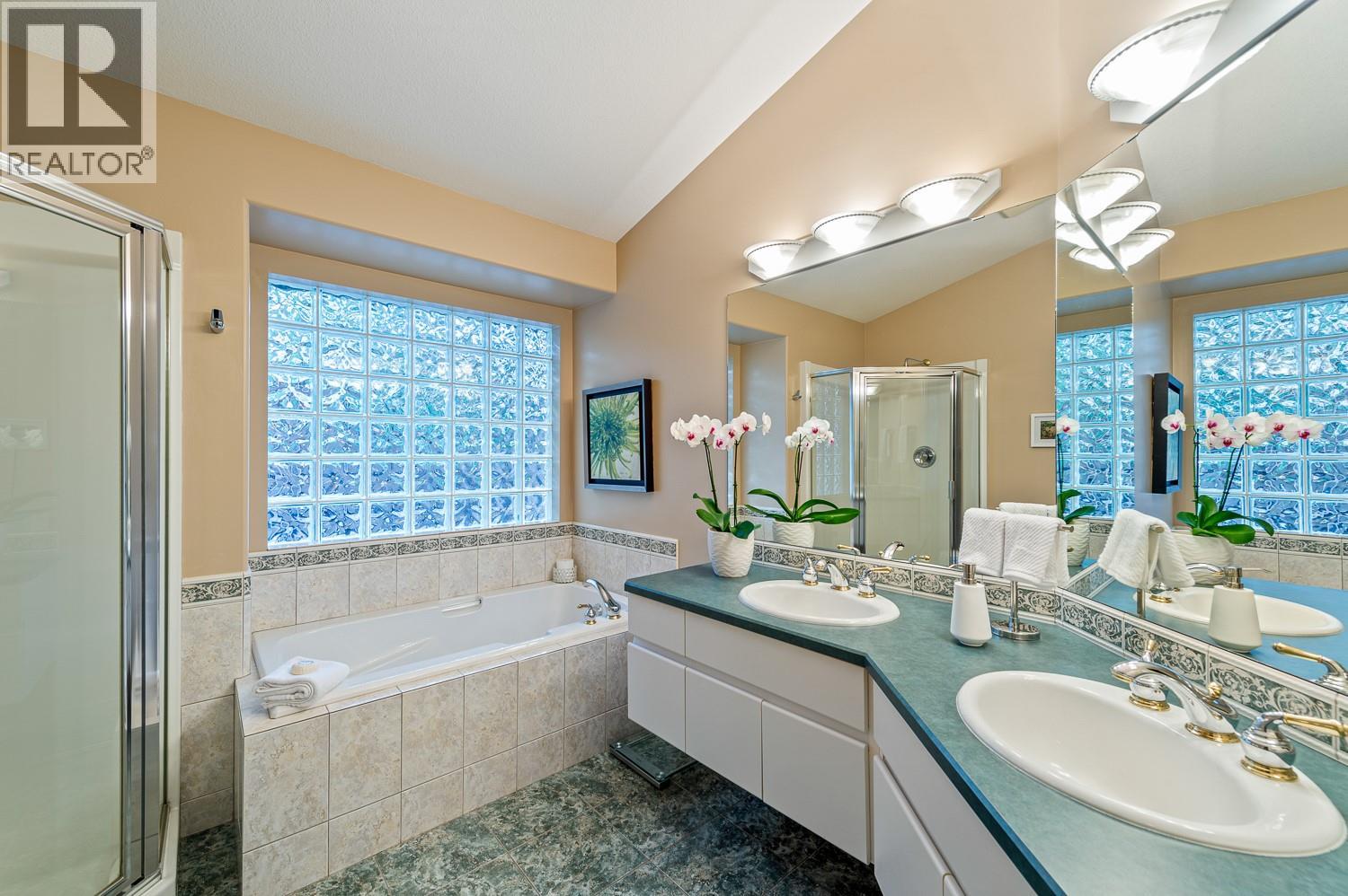 4141 Gallaghers Boulevard S, Kelowna, British Columbia  V1W 4V2 - Photo 19 - 10398640