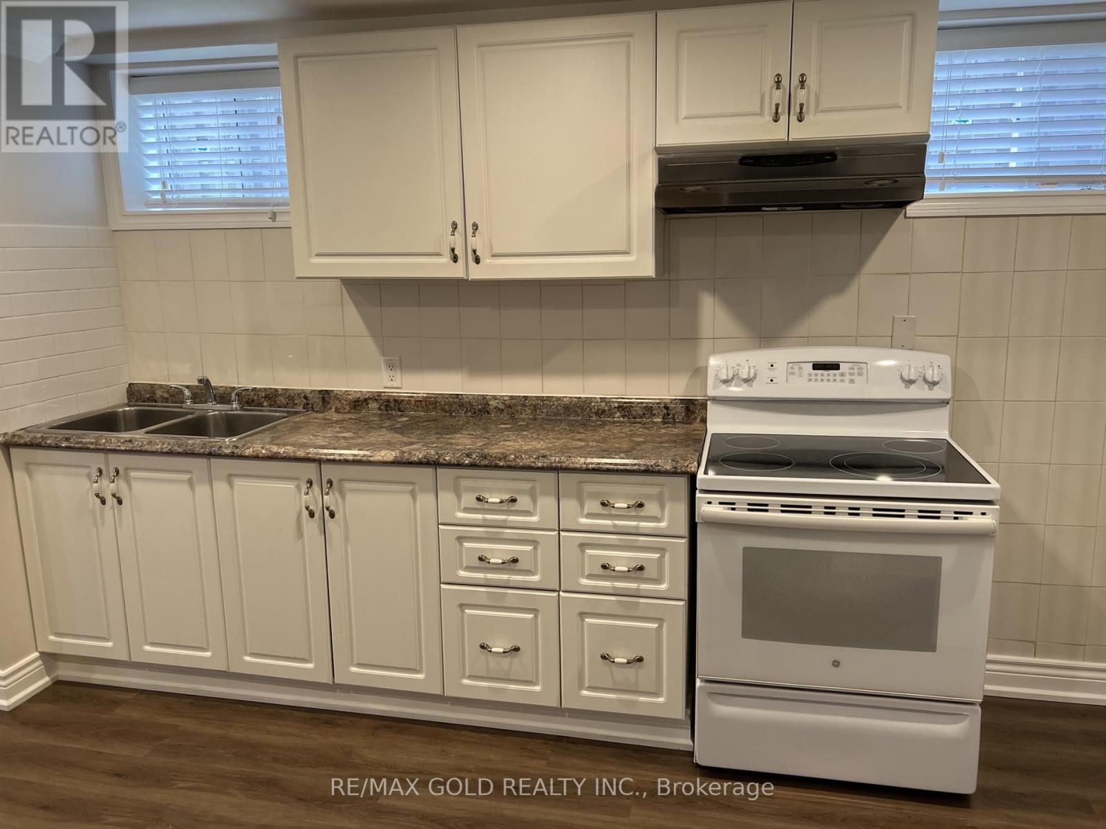 Lower - 3125 Lednier Terrace, Mississauga, Ontario  L4Y 3Z9 - Photo 4 - W13711702