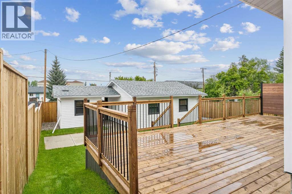5020 47a Avenue, Sylvan Lake, Alberta  T4S 1G8 - Photo 39 - A2321068