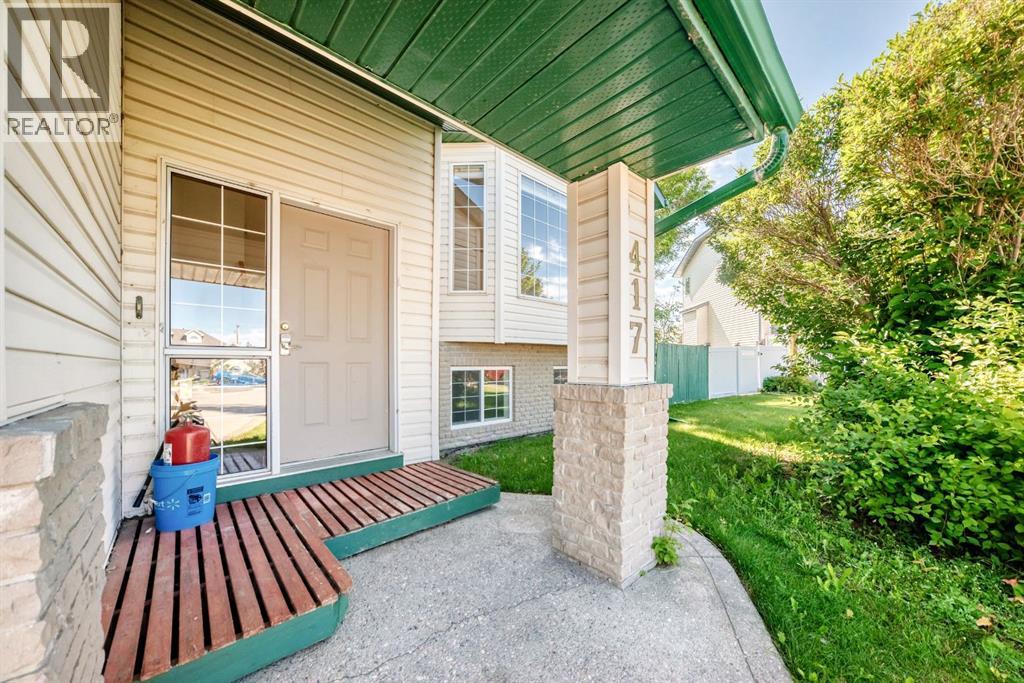 417 9 Street, Beiseker, Alberta  T0M 0G0 - Photo 3 - A2327254
