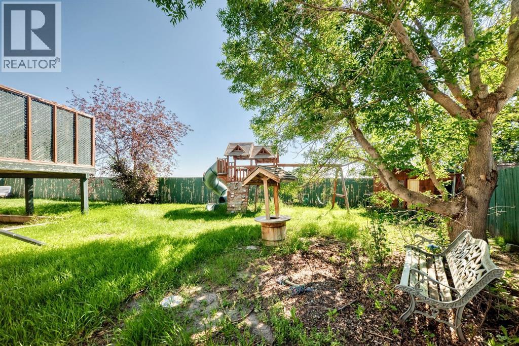 417 9 Street, Beiseker, Alberta  T0M 0G0 - Photo 43 - A2327254