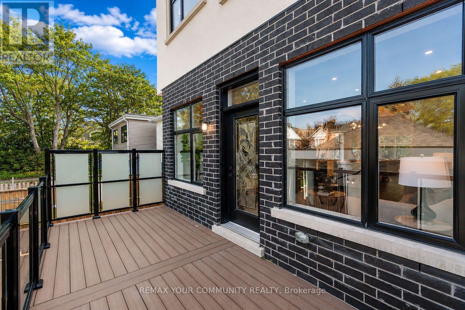 49 Wayland Avenue, Toronto, Ontario  M4E 3C8 - Photo 18 - E13712036