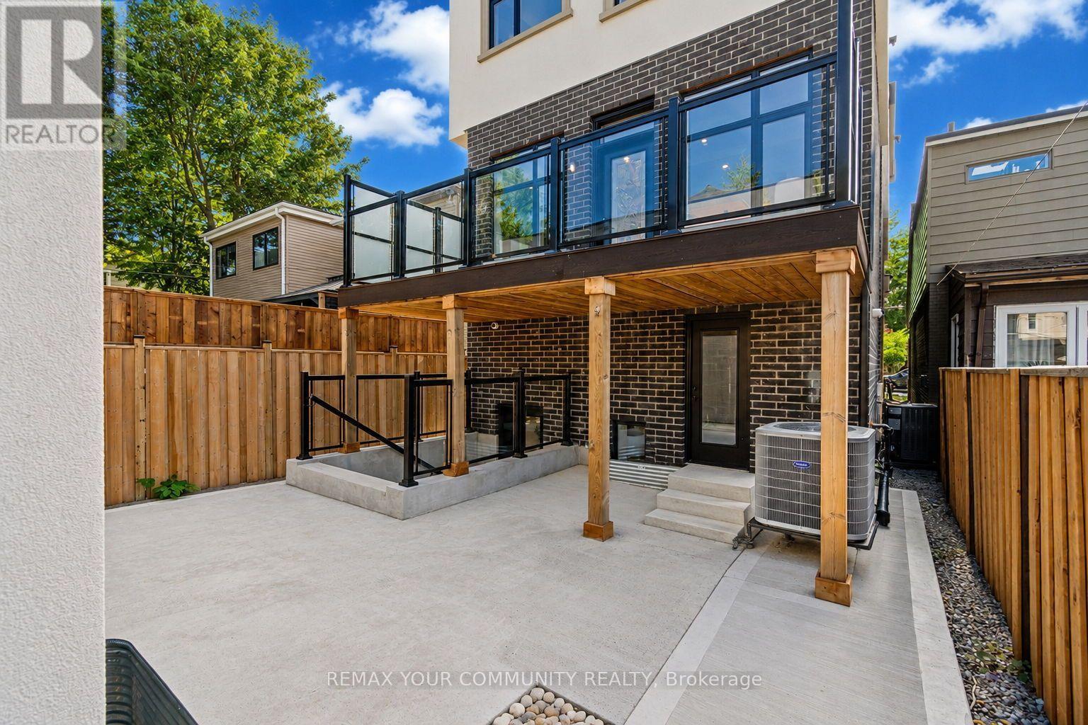 49 Wayland Avenue, Toronto, Ontario  M4E 3C8 - Photo 34 - E13712036