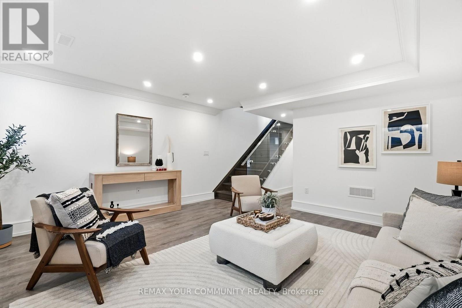 49 Wayland Avenue, Toronto, Ontario  M4E 3C8 - Photo 46 - E13712036
