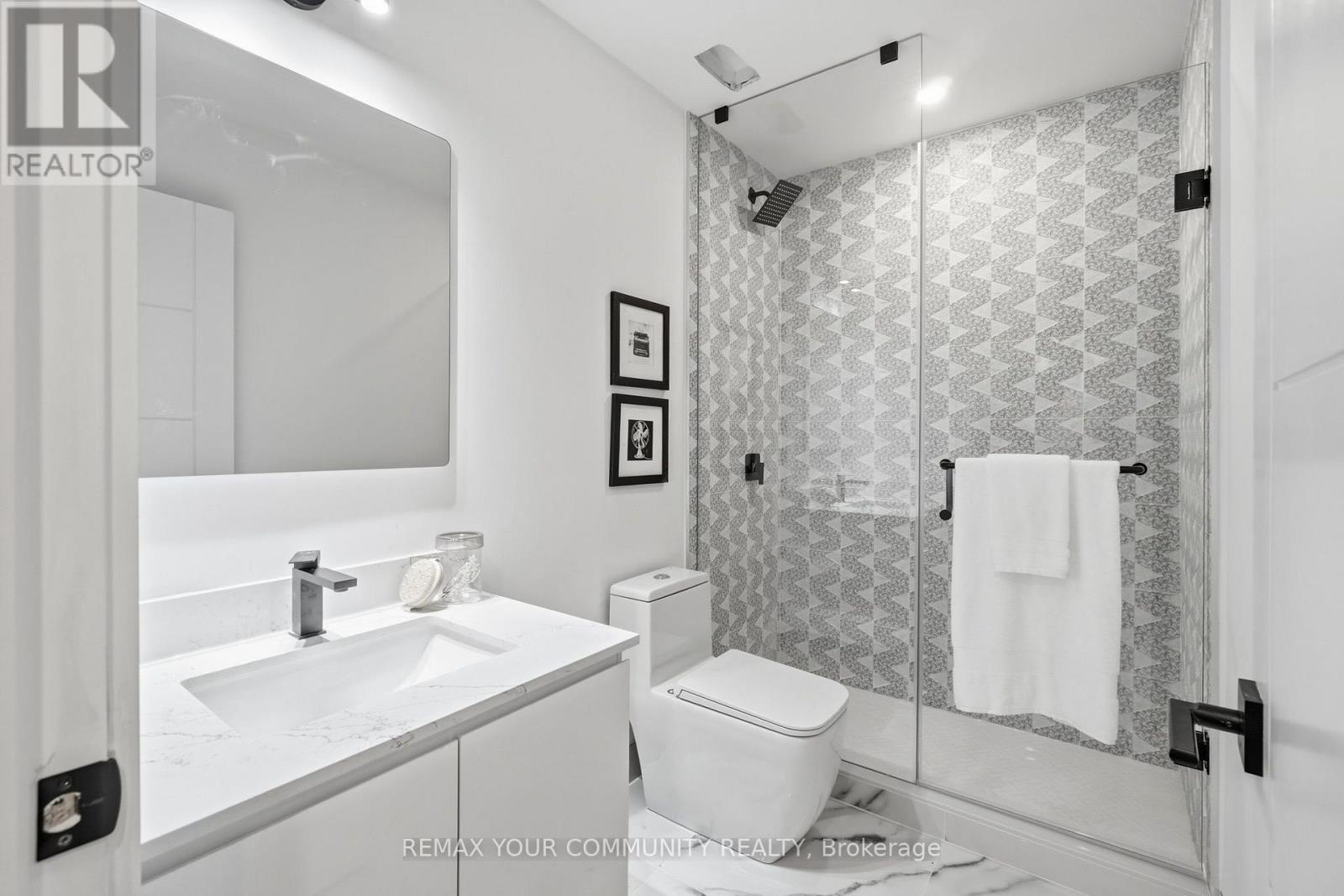 49 Wayland Avenue, Toronto, Ontario  M4E 3C8 - Photo 47 - E13712036