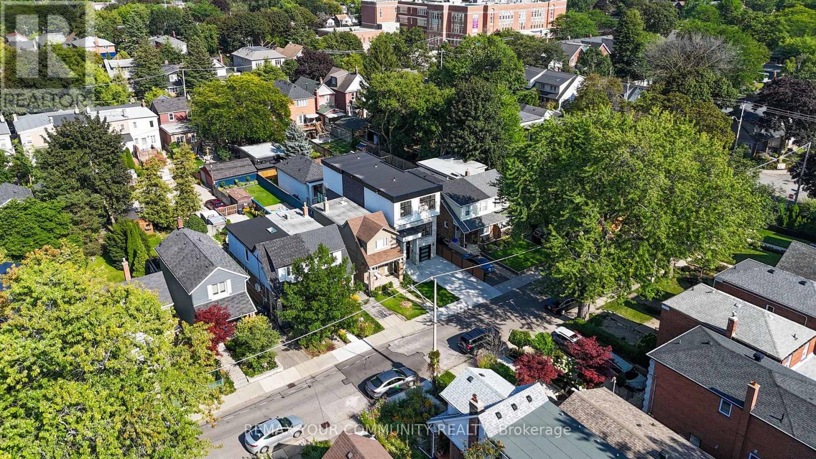 49 Wayland Avenue, Toronto, Ontario  M4E 3C8 - Photo 5 - E13712036