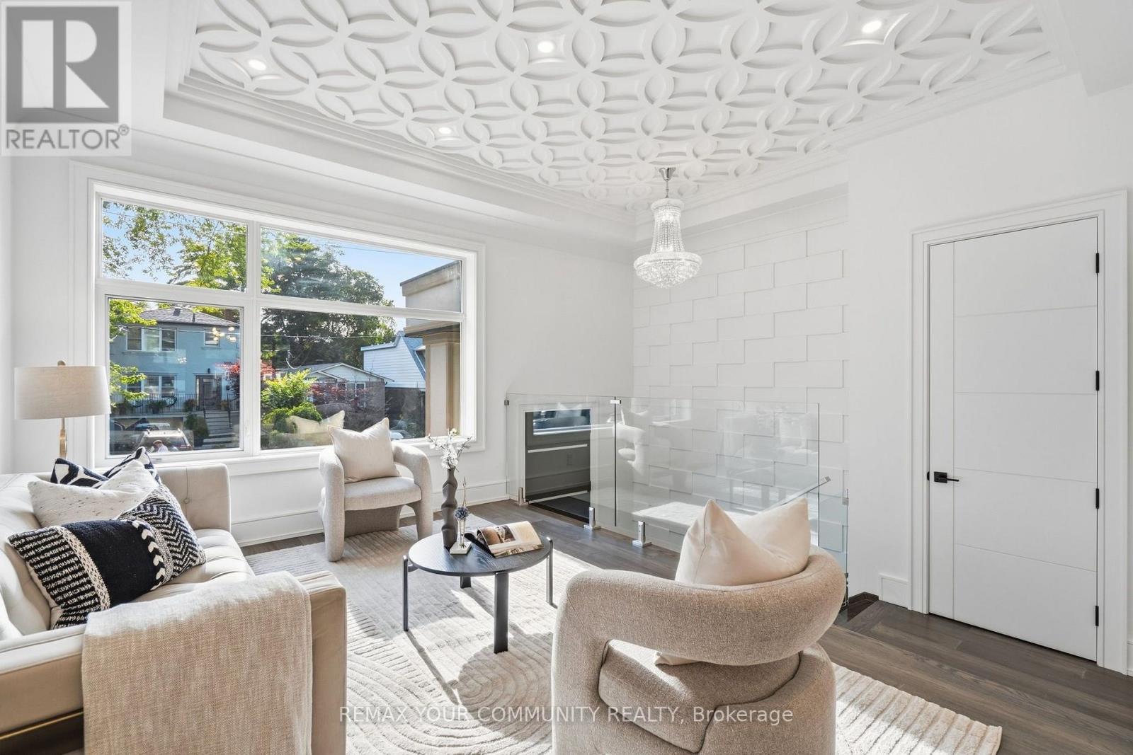 49 Wayland Avenue, Toronto, Ontario  M4E 3C8 - Photo 9 - E13712036
