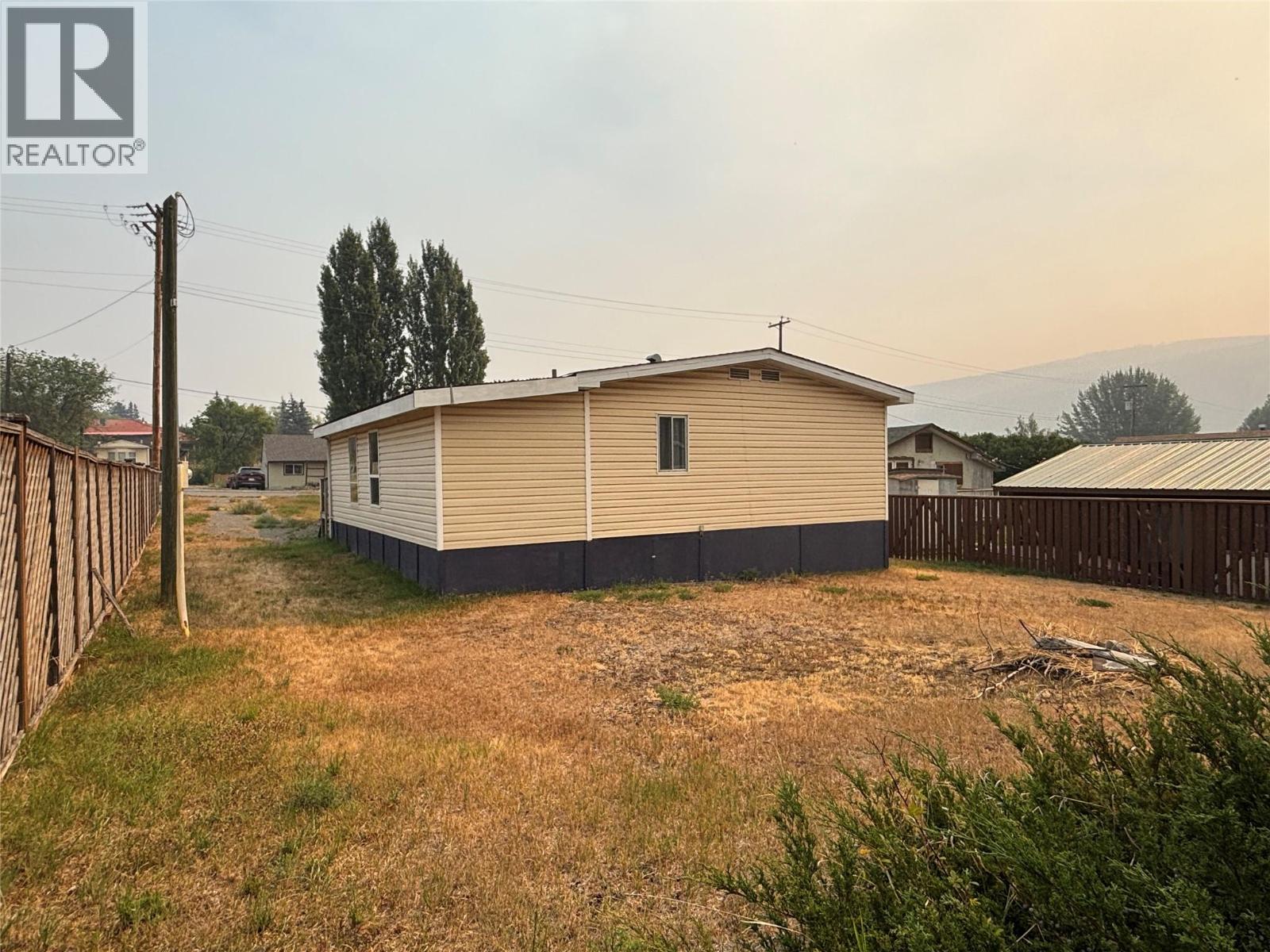 311 Mcdonald Avenue, Clinton, British Columbia  V0K 1K0 - Photo 2 - 10398674