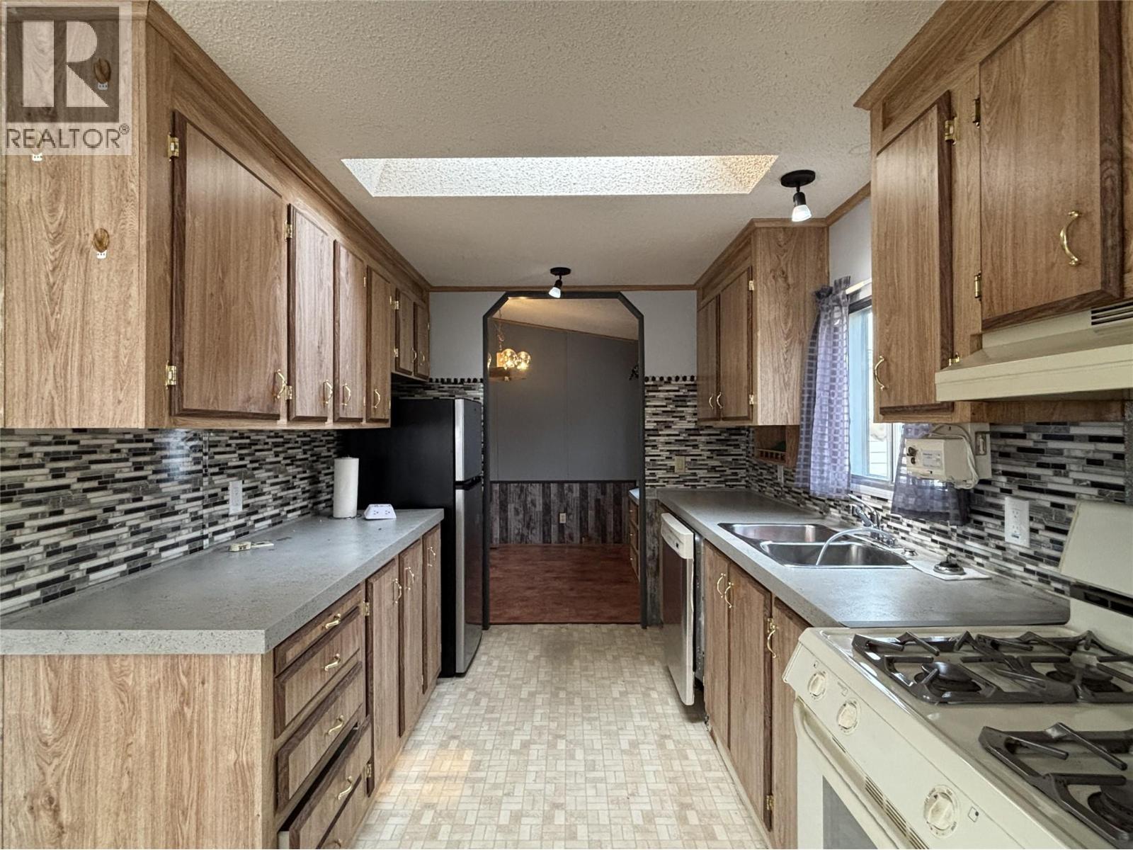 311 Mcdonald Avenue, Clinton, British Columbia  V0K 1K0 - Photo 3 - 10398674