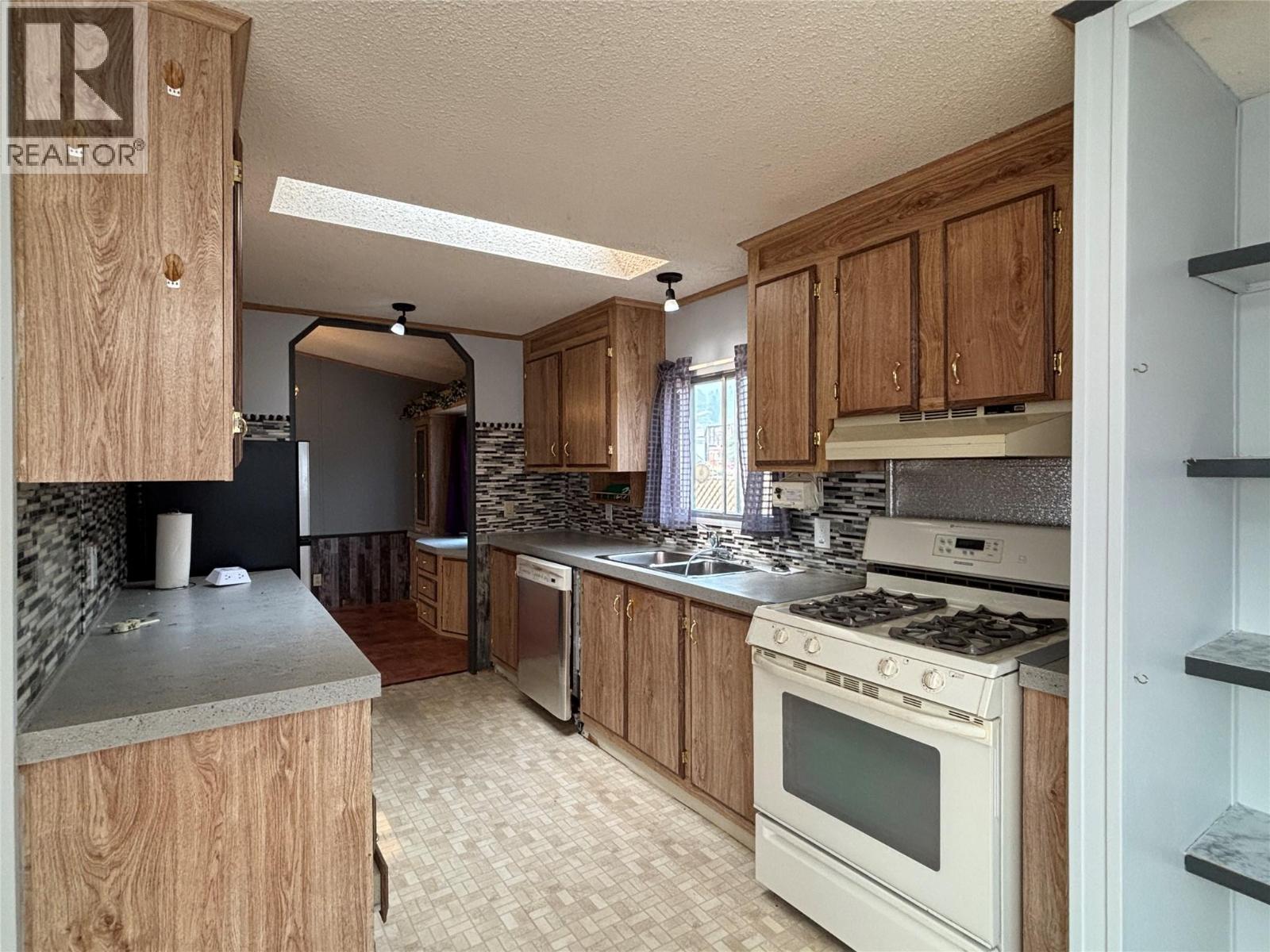311 Mcdonald Avenue, Clinton, British Columbia  V0K 1K0 - Photo 7 - 10398674