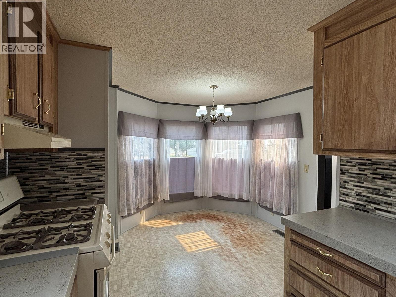 311 Mcdonald Avenue, Clinton, British Columbia  V0K 1K0 - Photo 8 - 10398674