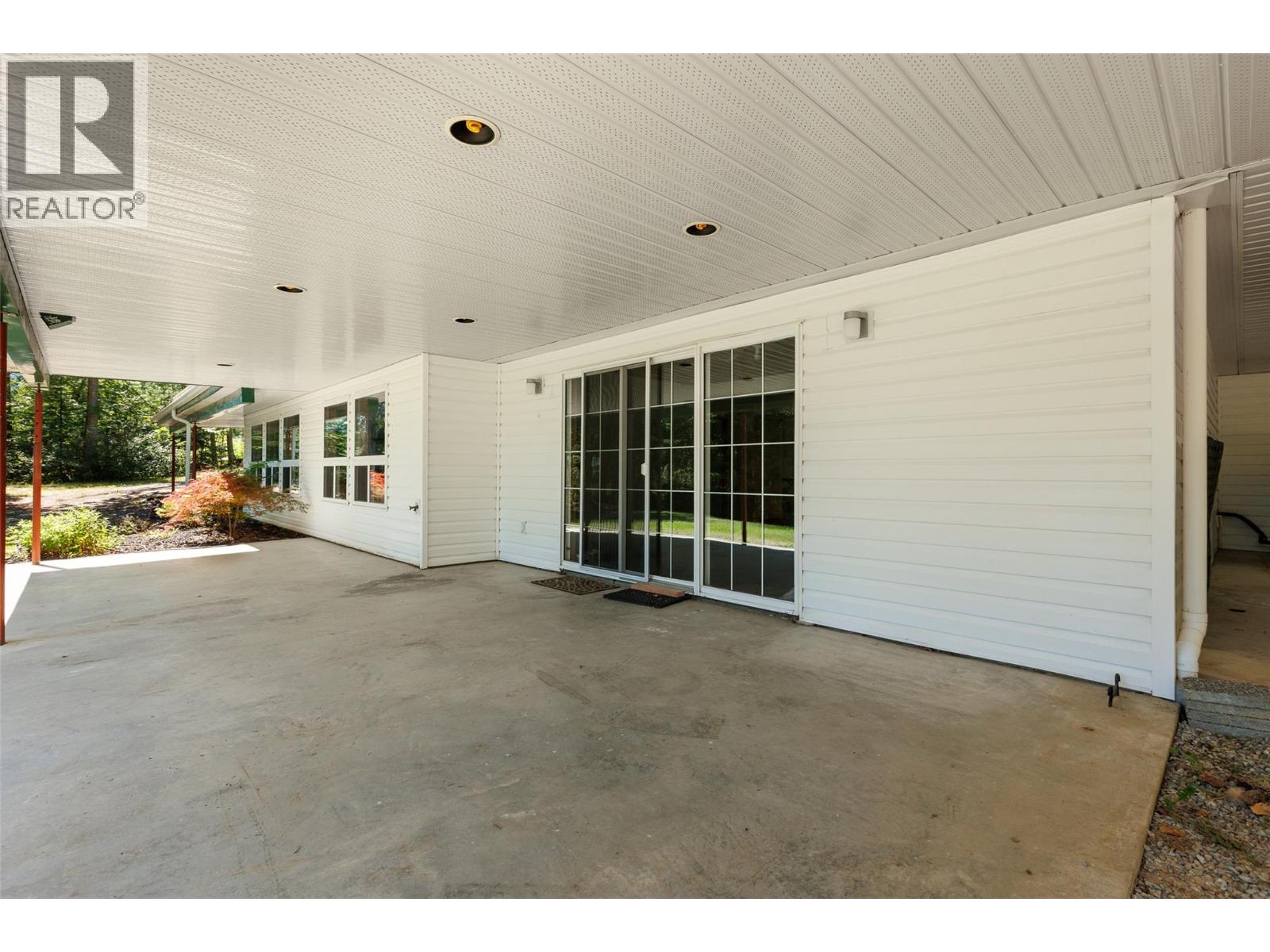 1548 Teetzel Road, Creston, British Columbia V0B 1G7 - Photo 10 - 10398721