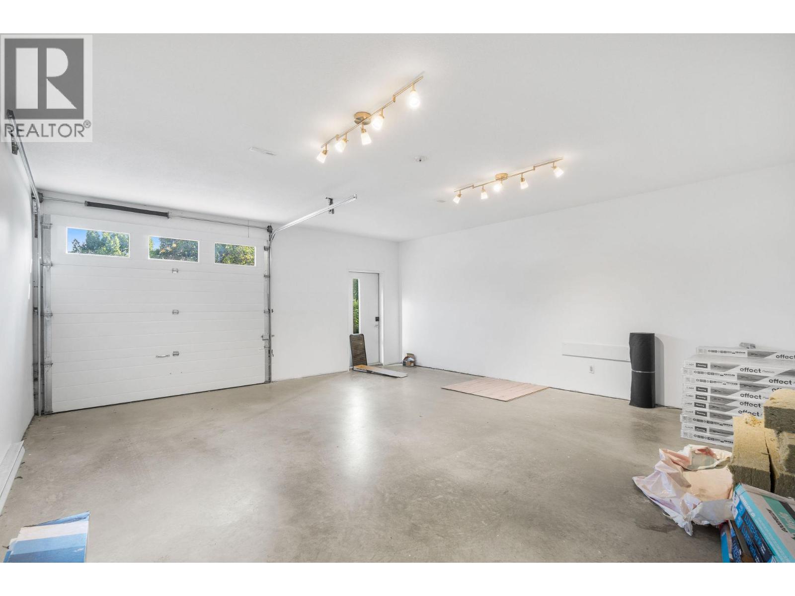 218a Broadway Street W, Nakusp, British Columbia  V0G 1R0 - Photo 37 - 10398778